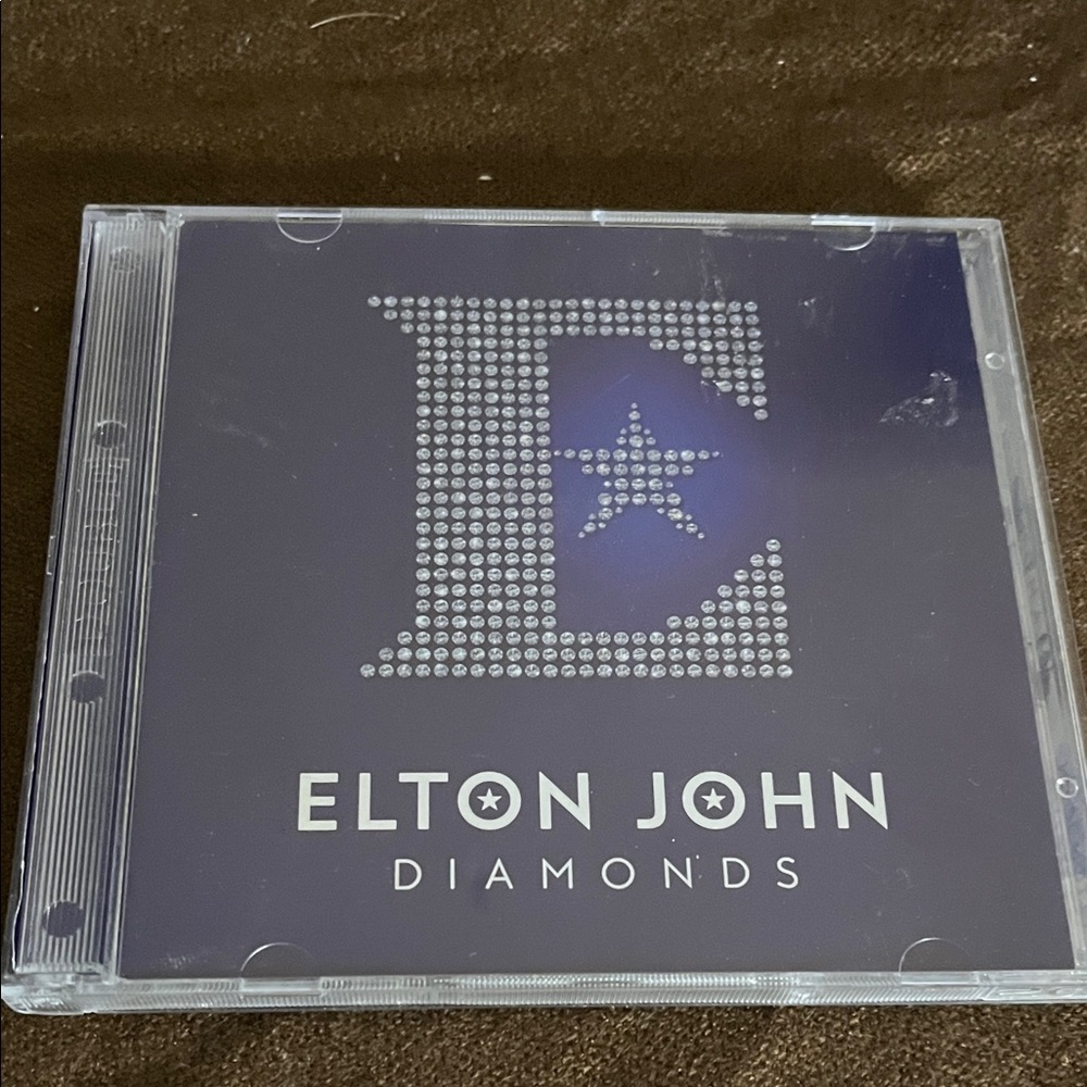 😄Elton John Diamonds cd 2017